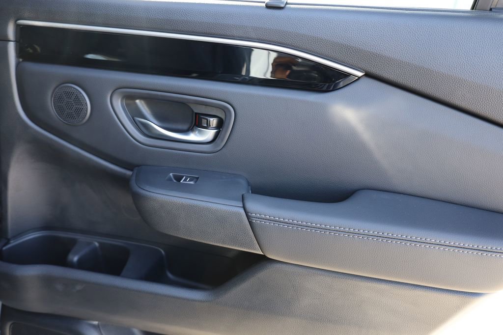 New 2025 Honda Pilot Touring image 33