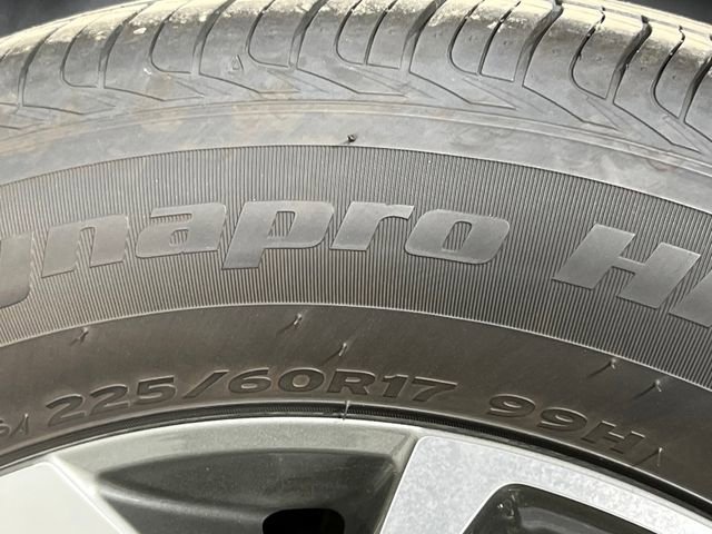 Used 2025 Chevrolet Trax LT w/ LT Convenience Package image 37