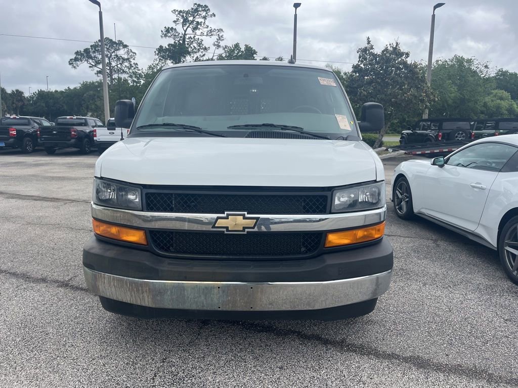 Used 2024 Chevrolet Express 2500 w/ Driver Convenience Package image 2