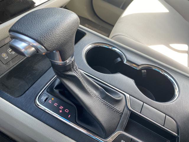 Used 2019 Kia Sedona L FWD image 12