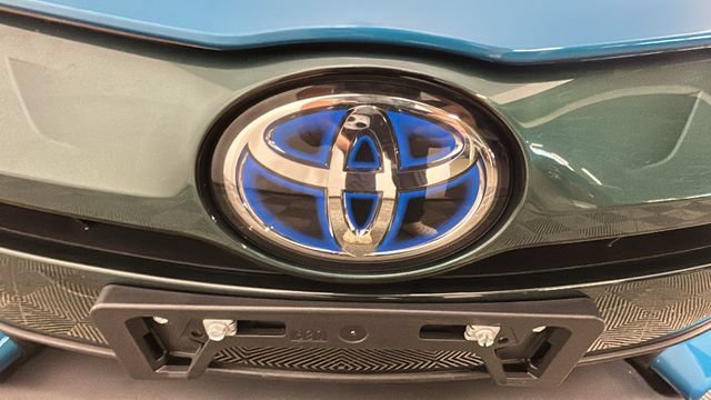 Used 2019 Toyota Prius Prime Premium FWD image 8
