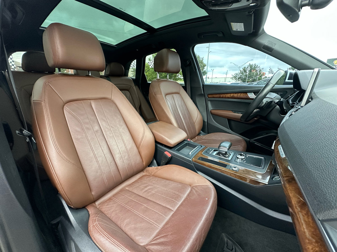 Used 2018 Audi Q5 2.0T Premium Plus w/ Premium Plus Package image 11