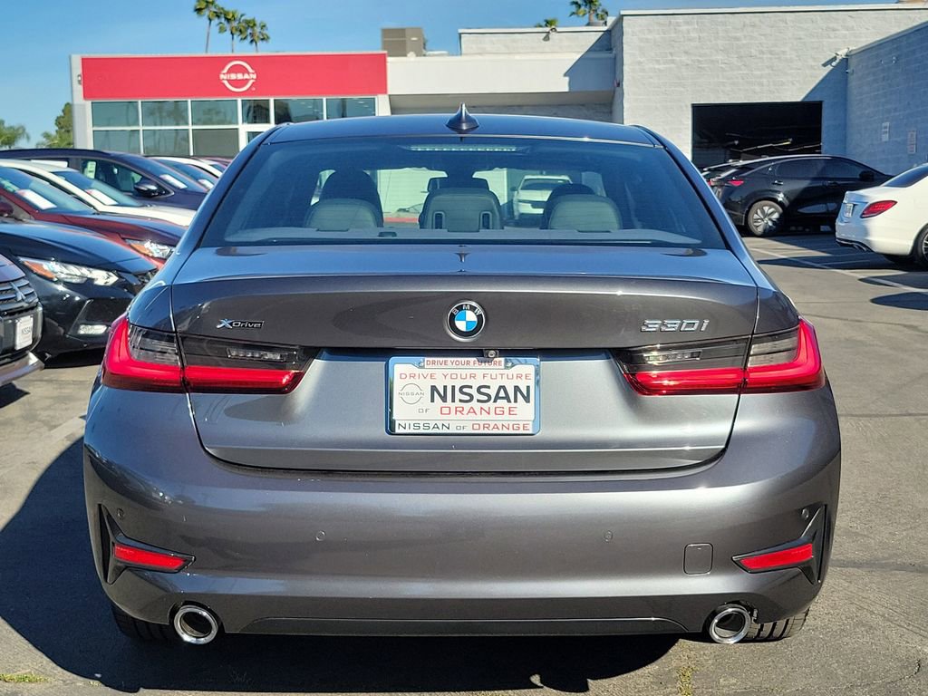 Used 2020 BMW 330i xDrive 330i xDrive w/ Premium Package image 32