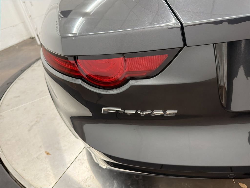Used 2020 Jaguar F-TYPE R-Dynamic image 11