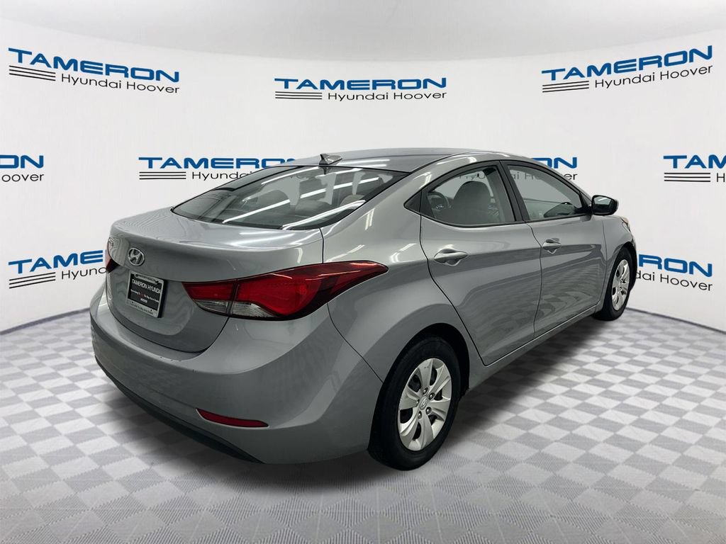 Used 2016 Hyundai Elantra SE FWD image 5