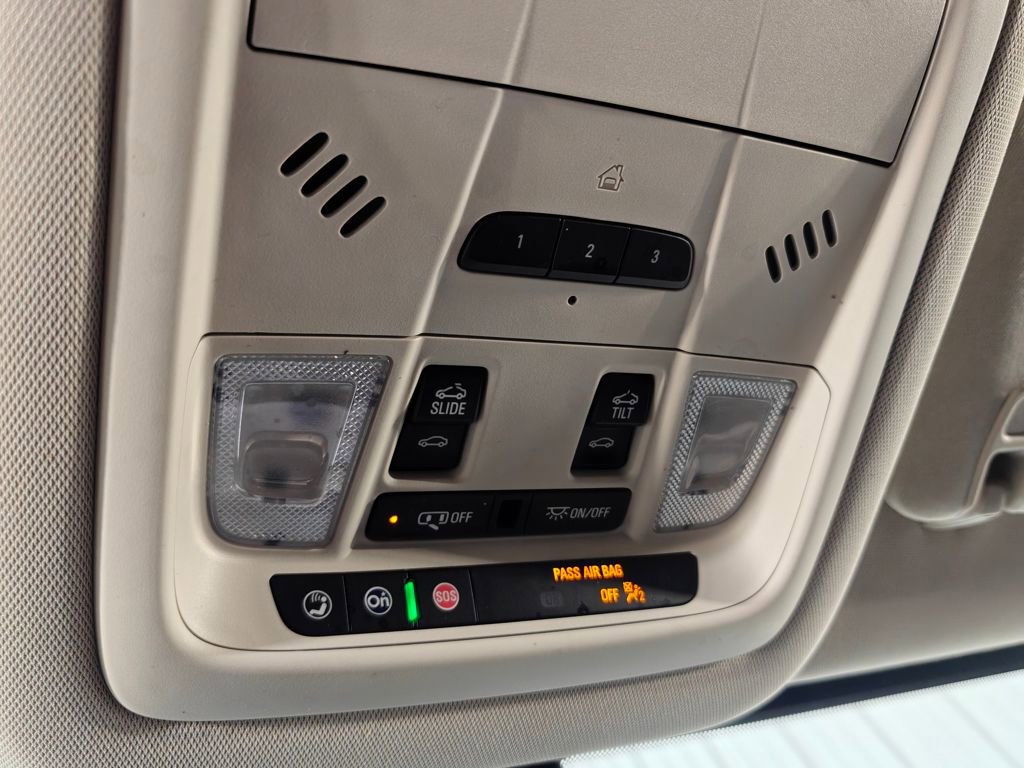 Used 2021 GMC Acadia Denali w/ Denali Ultimate Package image 11