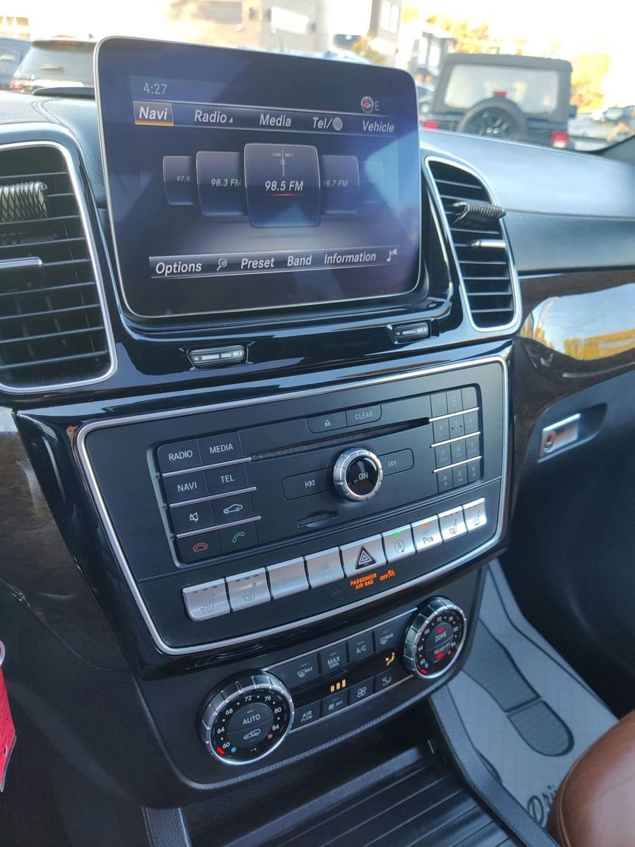 Used 2018 Mercedes-Benz GLS 450 GLS 450 4MATIC Sport Utility 4 w/ Premium Package image 33