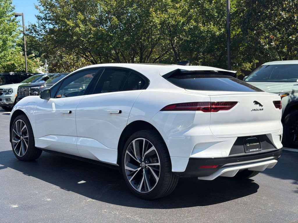 Certified 2024 Jaguar I-PACE R-Dynamic HSE AWD/4WD image 3
