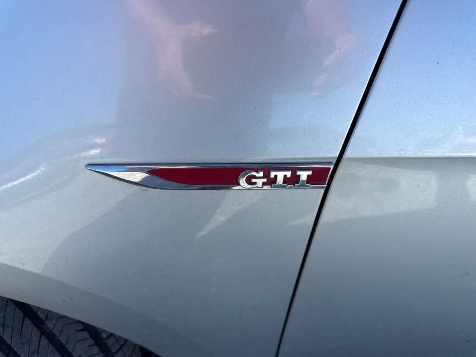 Used 2016 Volkswagen GTI S w/ Lighting Package (SEL) FWD image 10