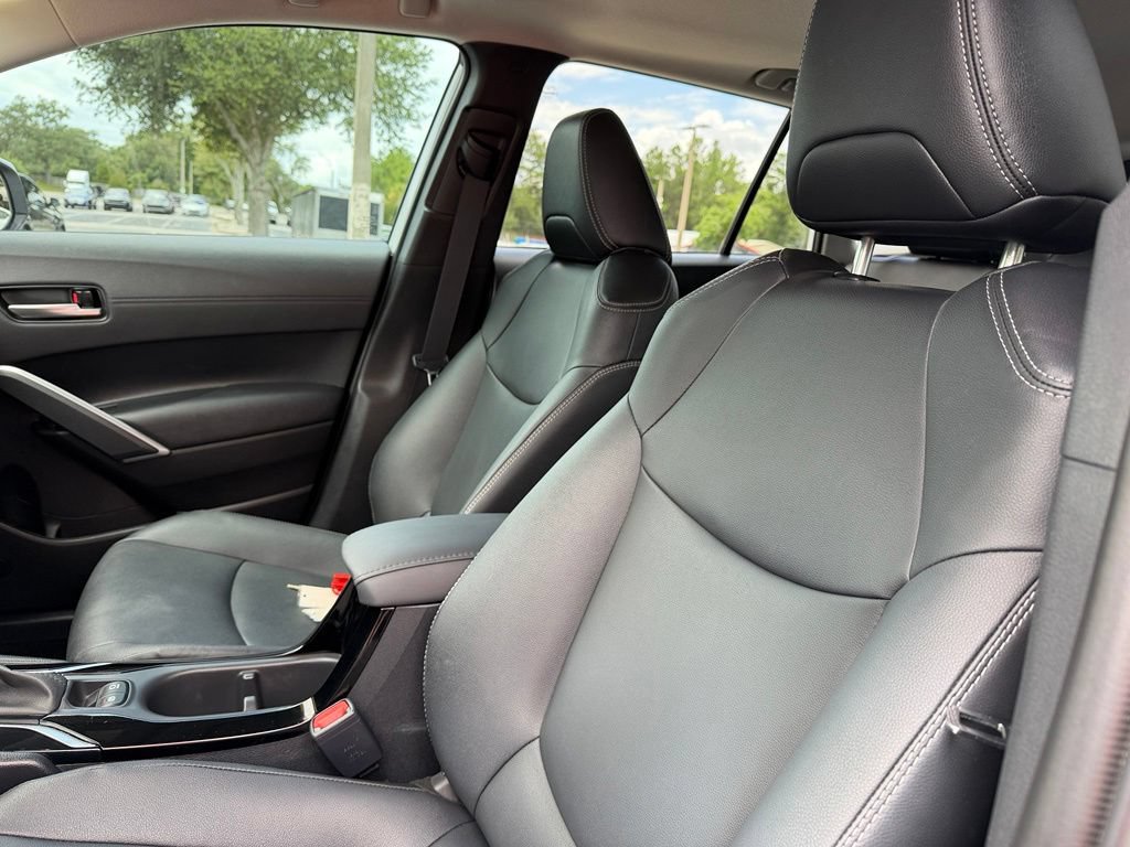 Used 2023 Toyota Corolla Cross XLE w/ Convenience Package AWD/4WD image 36