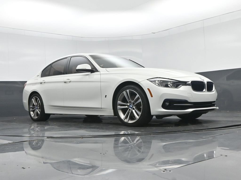 Used 2018 BMW 330e image 51