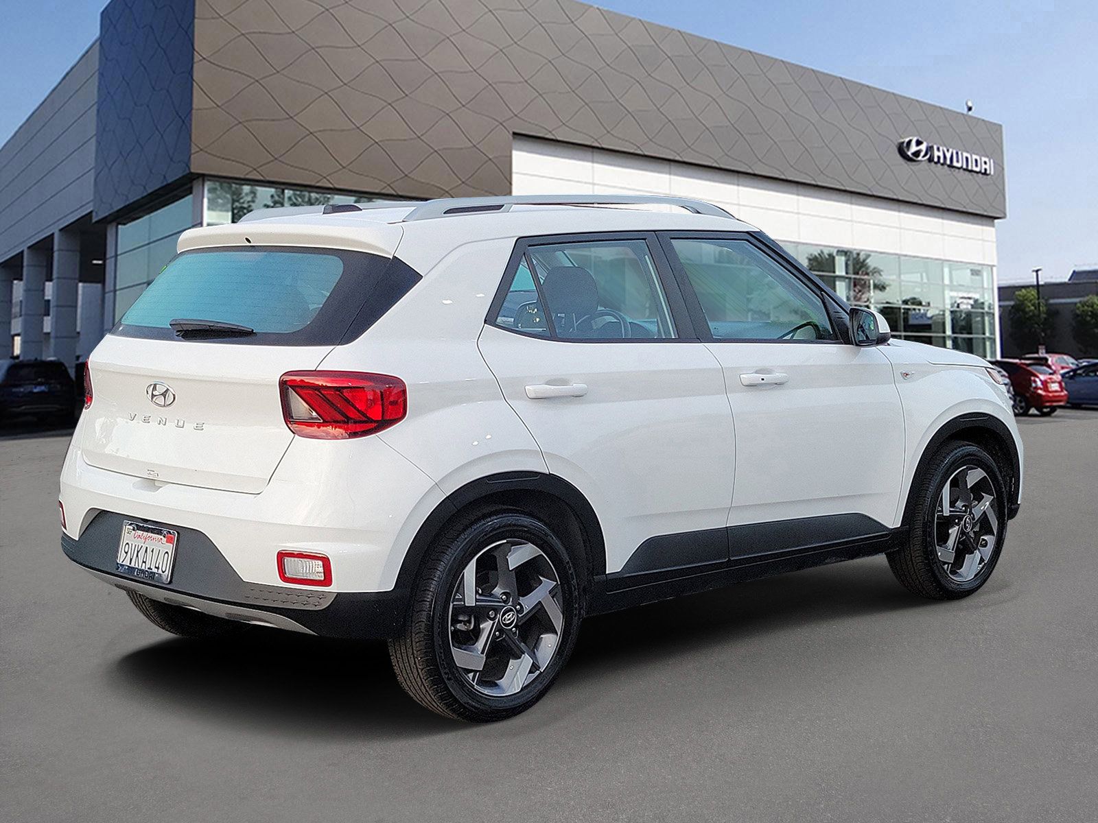 Certified 2025 Hyundai Venue SEL image 2