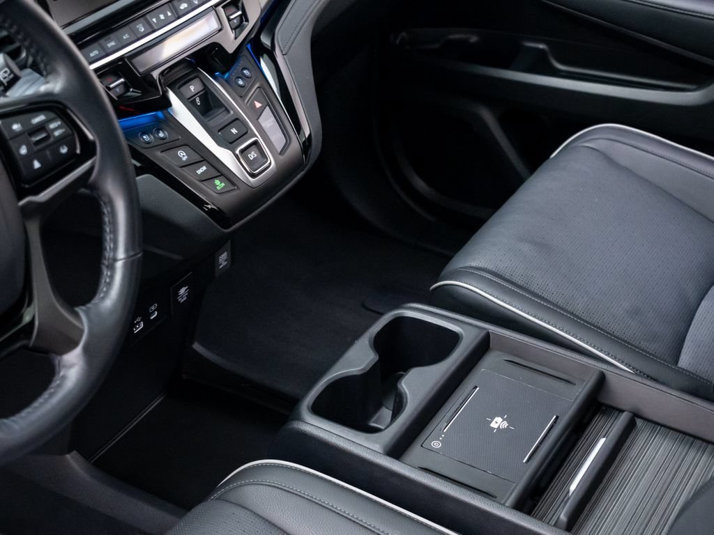 Used 2025 Honda Odyssey Elite image 13