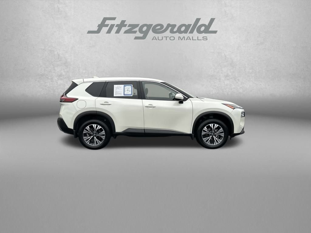 Used 2023 Nissan Rogue SV image 8