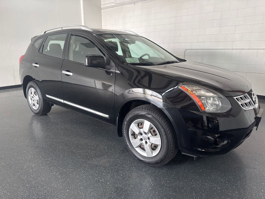 Used 2014 Nissan Rogue S w/ Convenience Package image 2