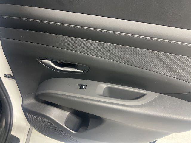 New 2026 Hyundai Tucson SEL FWD image 25