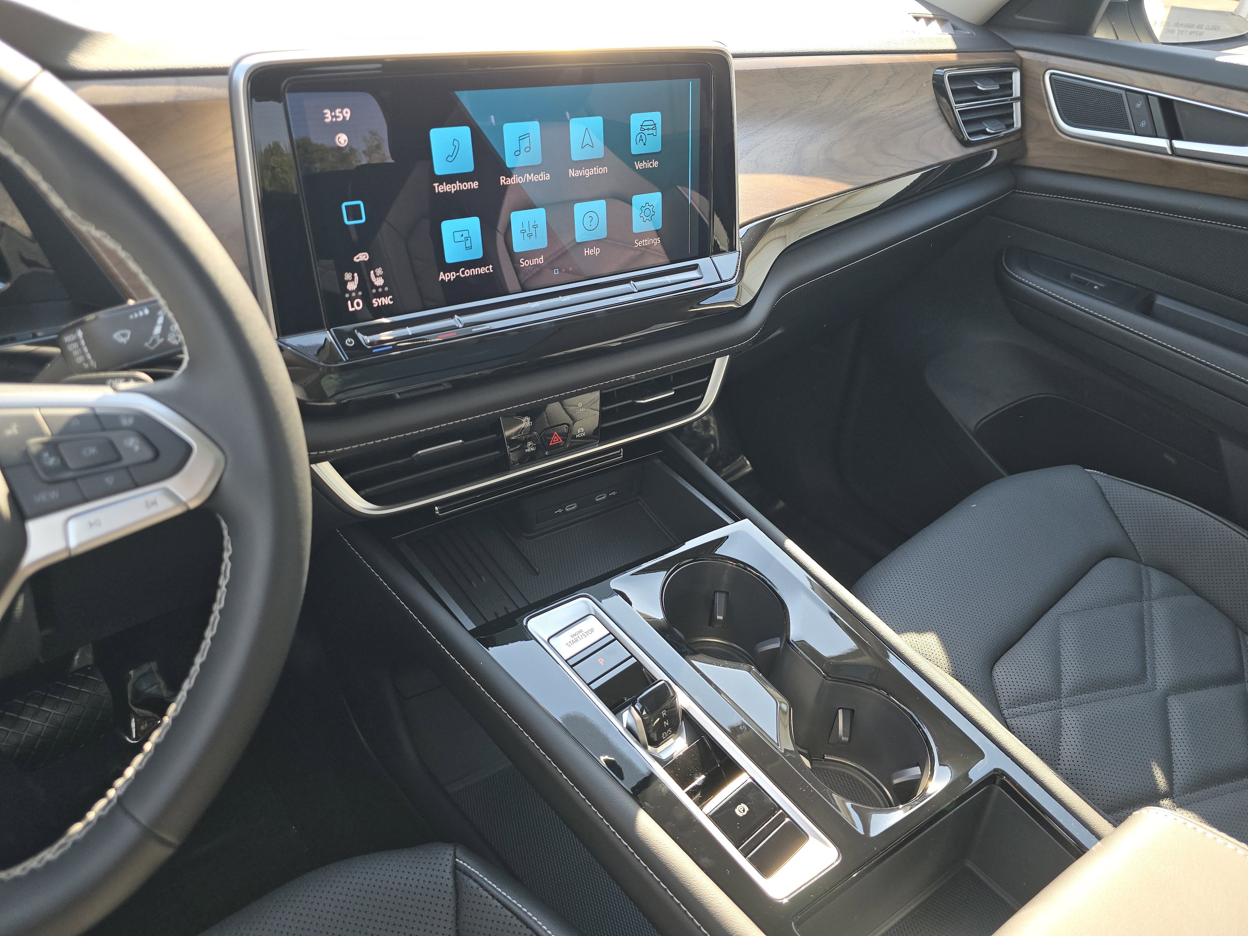 New 2026 Volkswagen Atlas SE image 24