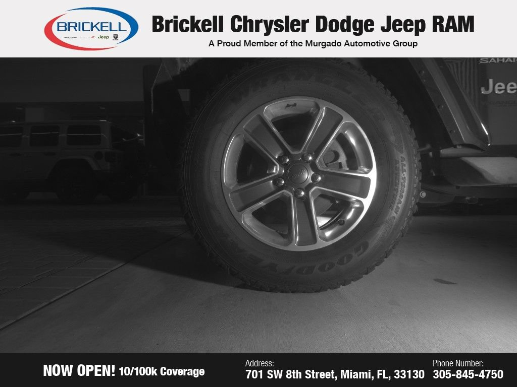 Used 2018 Jeep Wrangler Unlimited Sahara image 25