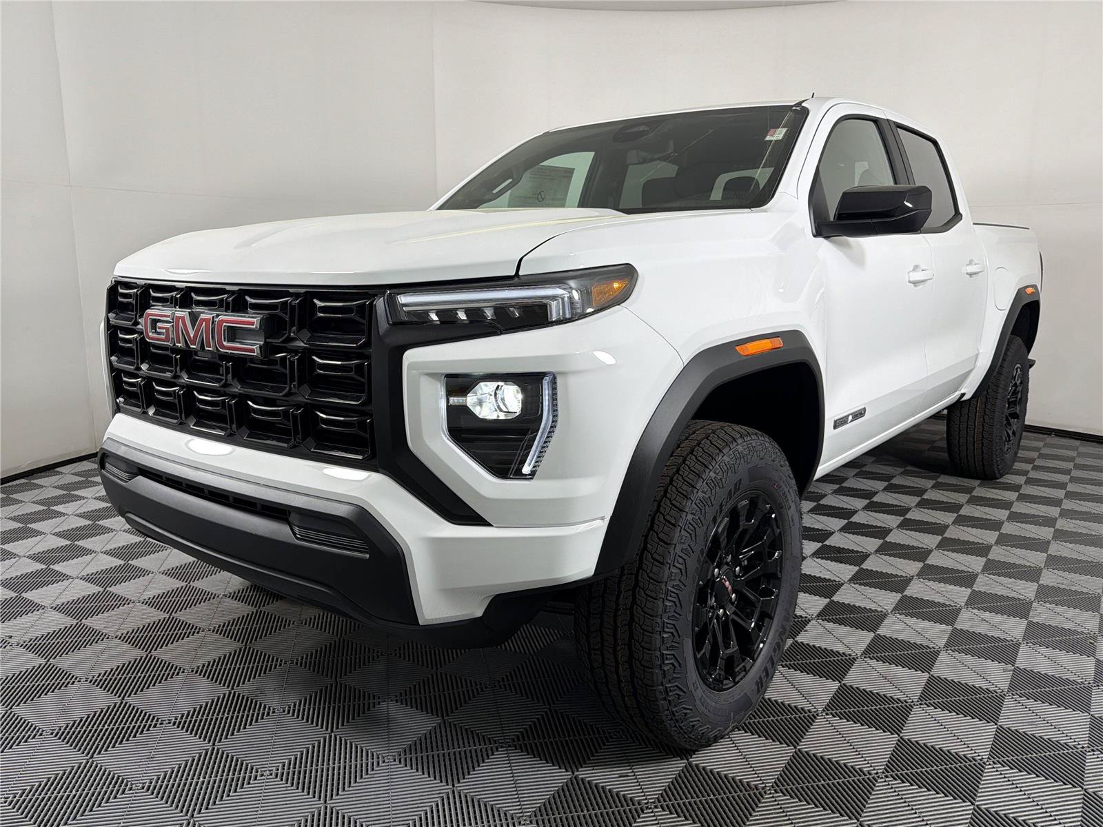 New 2026 GMC Canyon Elevation RWD image 3