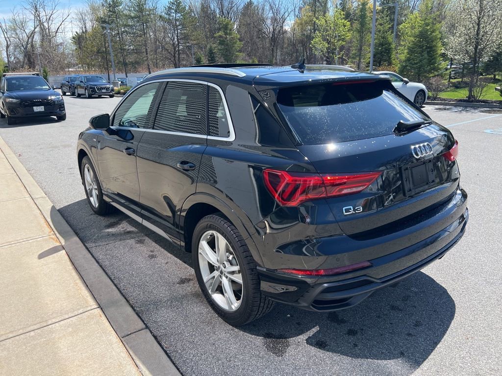 Used 2020 Audi Q3 2.0T Prestige w/ Prestige Package image 34