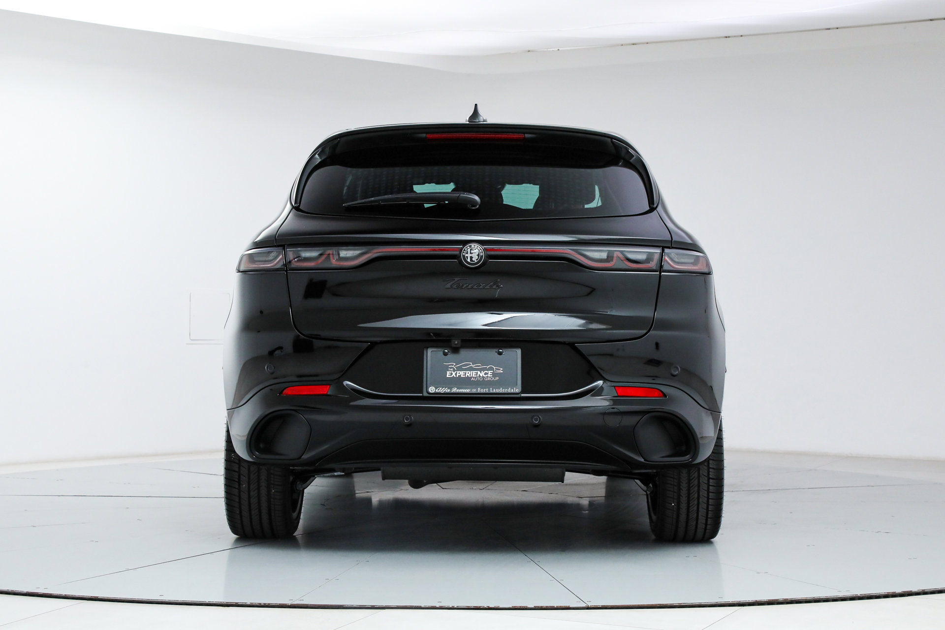 New 2026 Alfa Romeo Tonale Veloce w/ Quick Order Package 23H Volce image 4