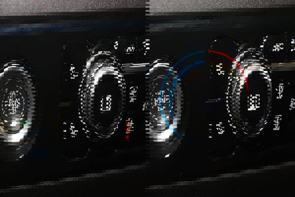 Used 2024 GMC Sierra 1500 Elevation image 8