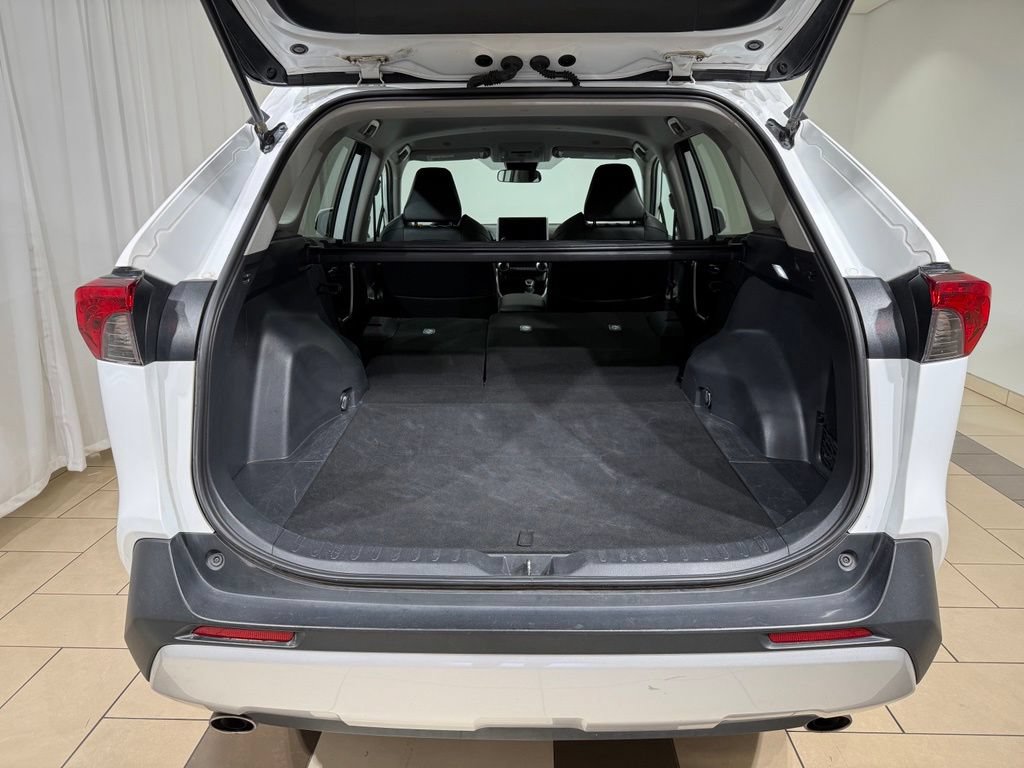 Used 2024 Toyota RAV4 Adventure AWD/4WD image 12