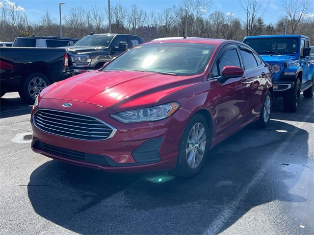 Used 2020 Ford Fusion SE image 3
