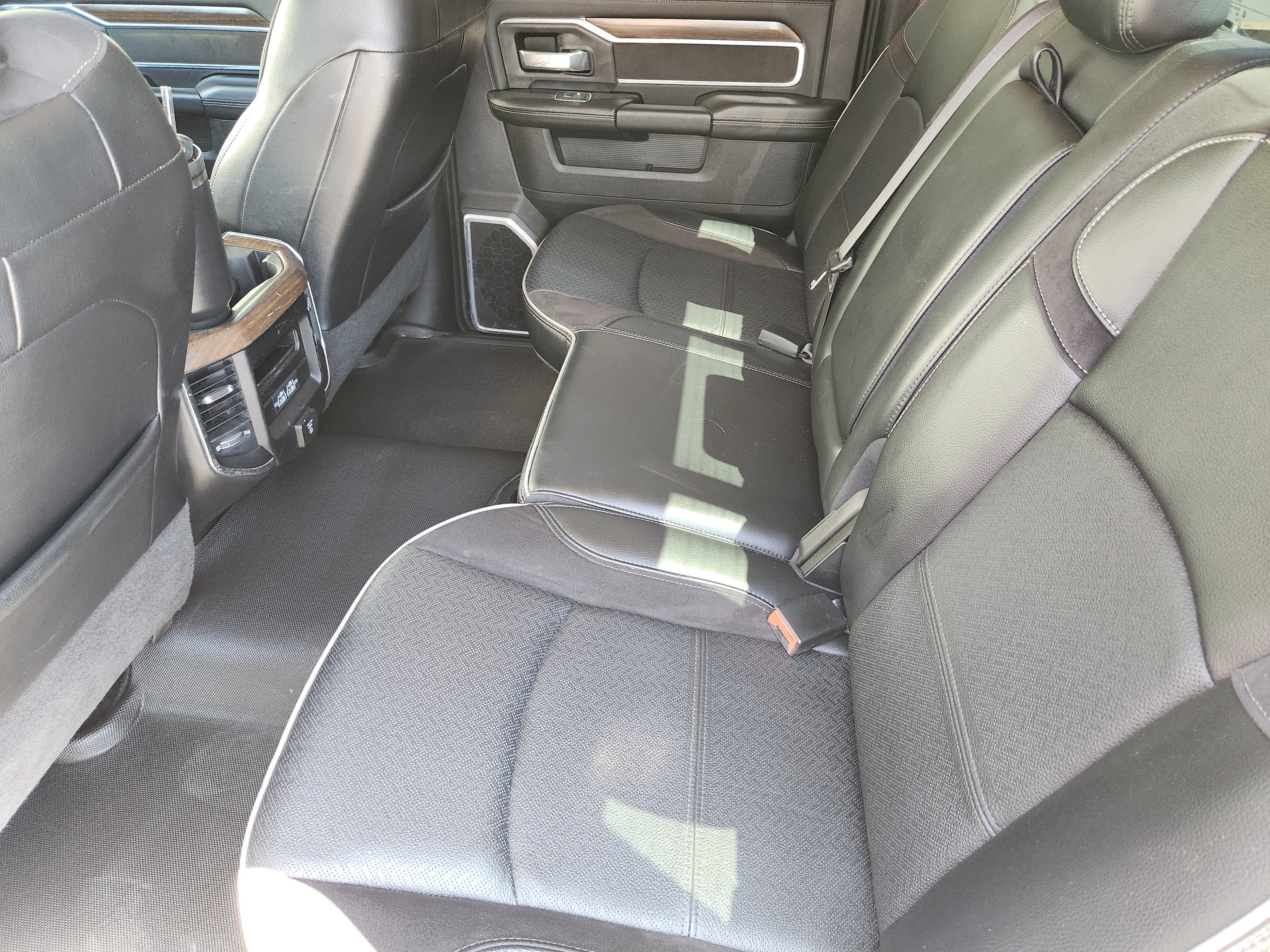 Used 2022 RAM 2500 Laramie AWD/4WD image 31