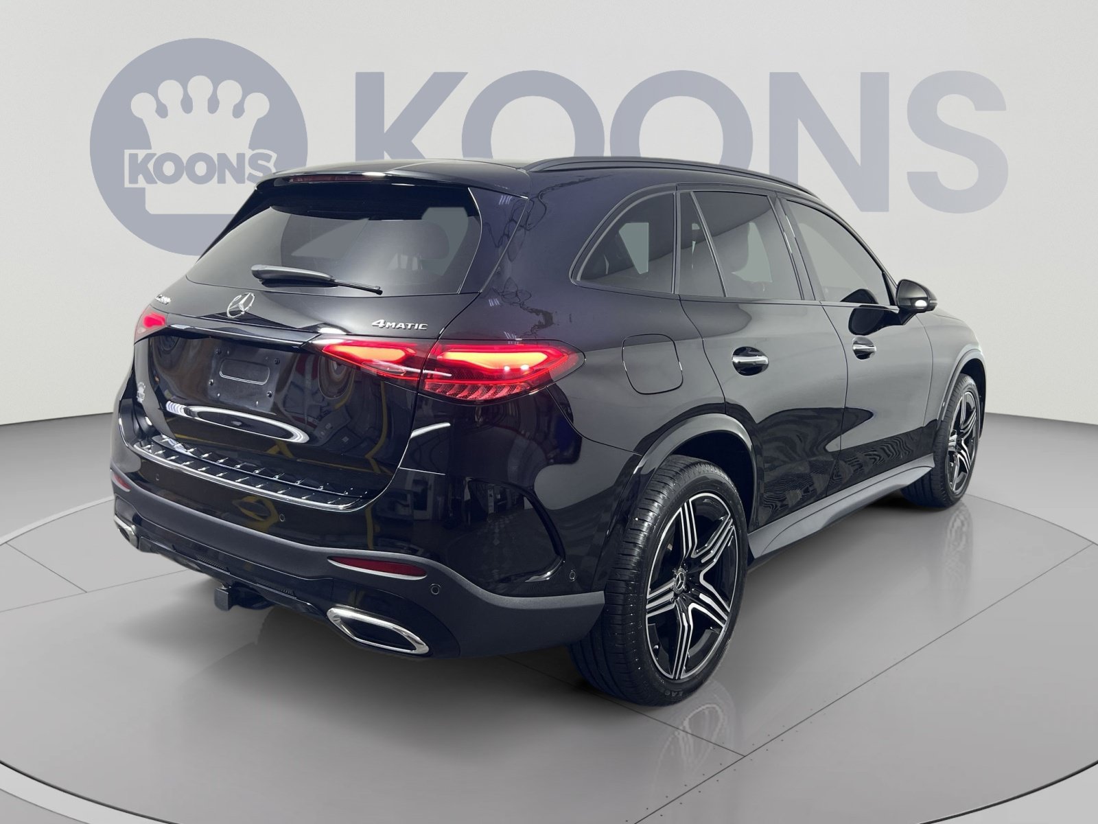 Used 2023 Mercedes-Benz GLC 300 4MATIC image 7