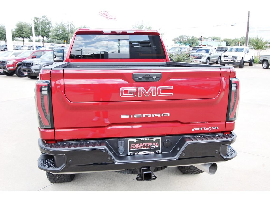 Used 2025 GMC Sierra 2500 AT4X AWD/4WD image 6