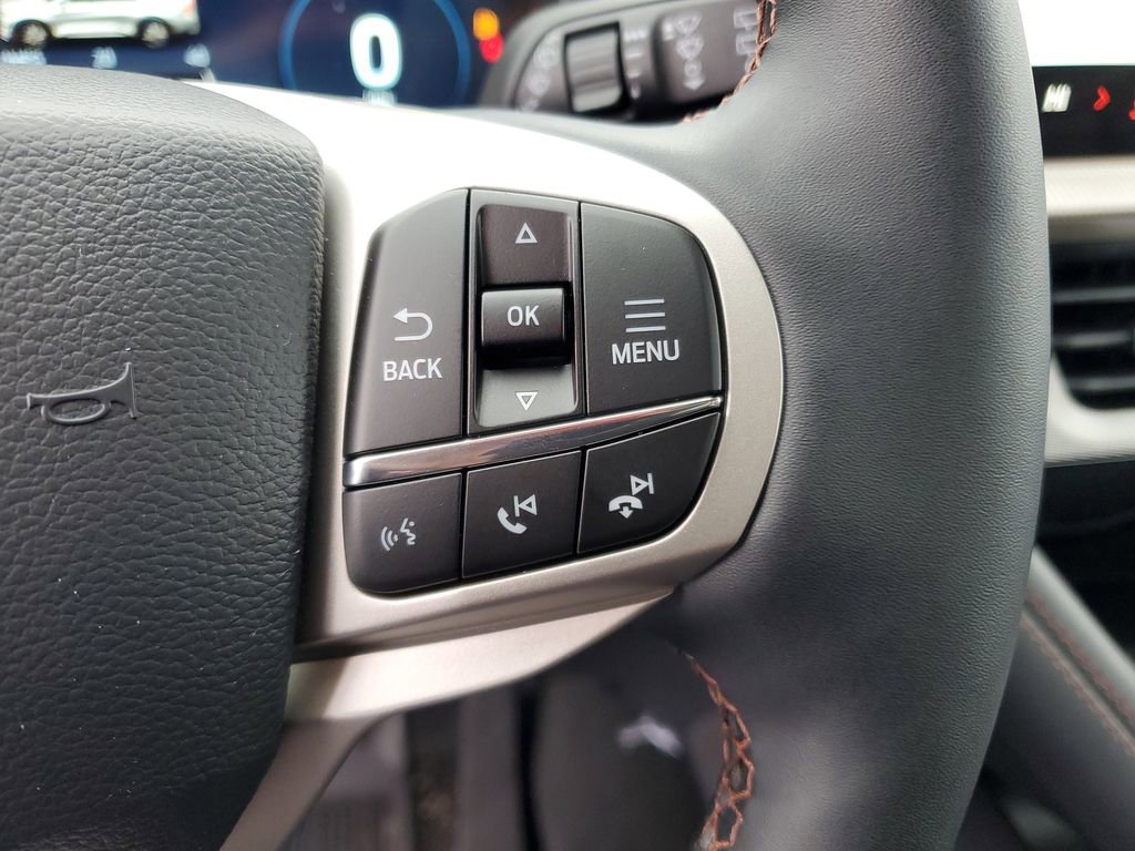 New 2026 Ford Explorer Active w/ Active Comfort Package image 16