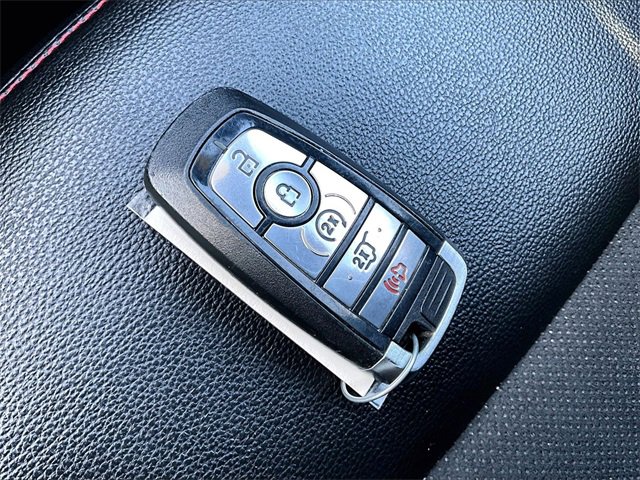 Used 2022 Ford Explorer ST-Line w/ Class IV Trailer Tow Package image 11