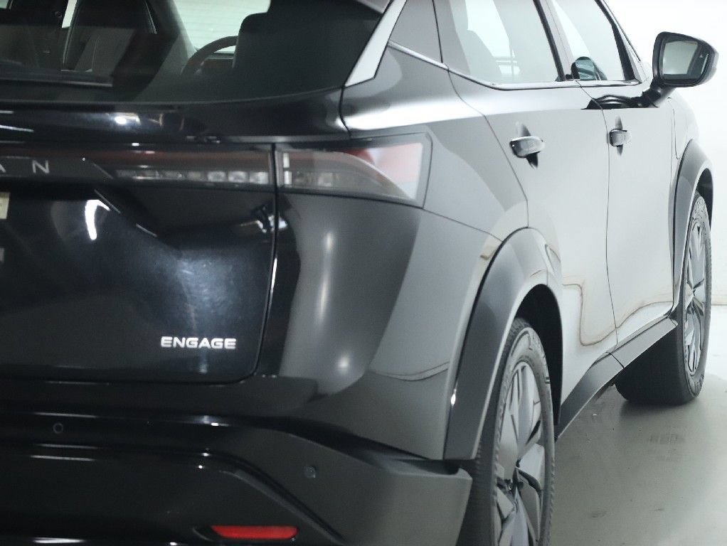 Certified 2023 Nissan Ariya FWD image 46