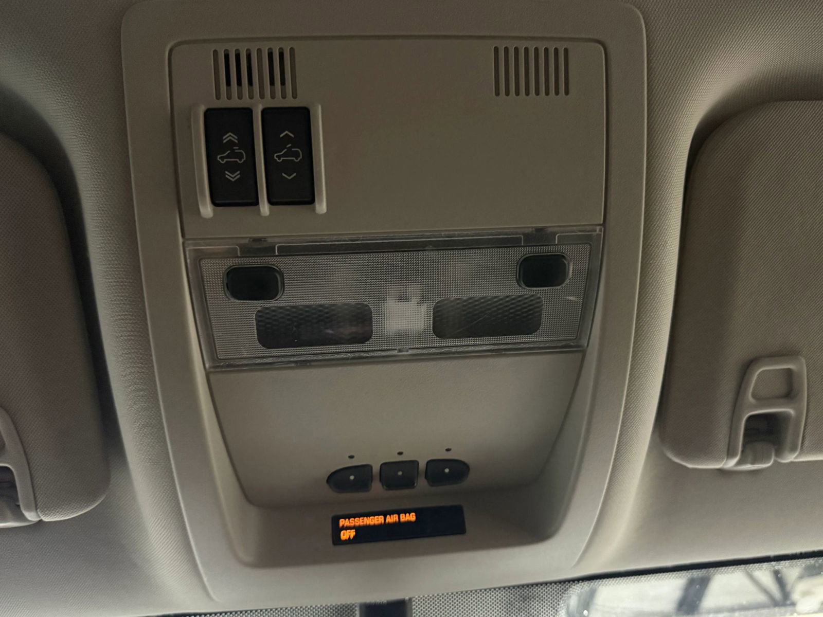 Used 2012 Chevrolet Avalanche LTZ image 34