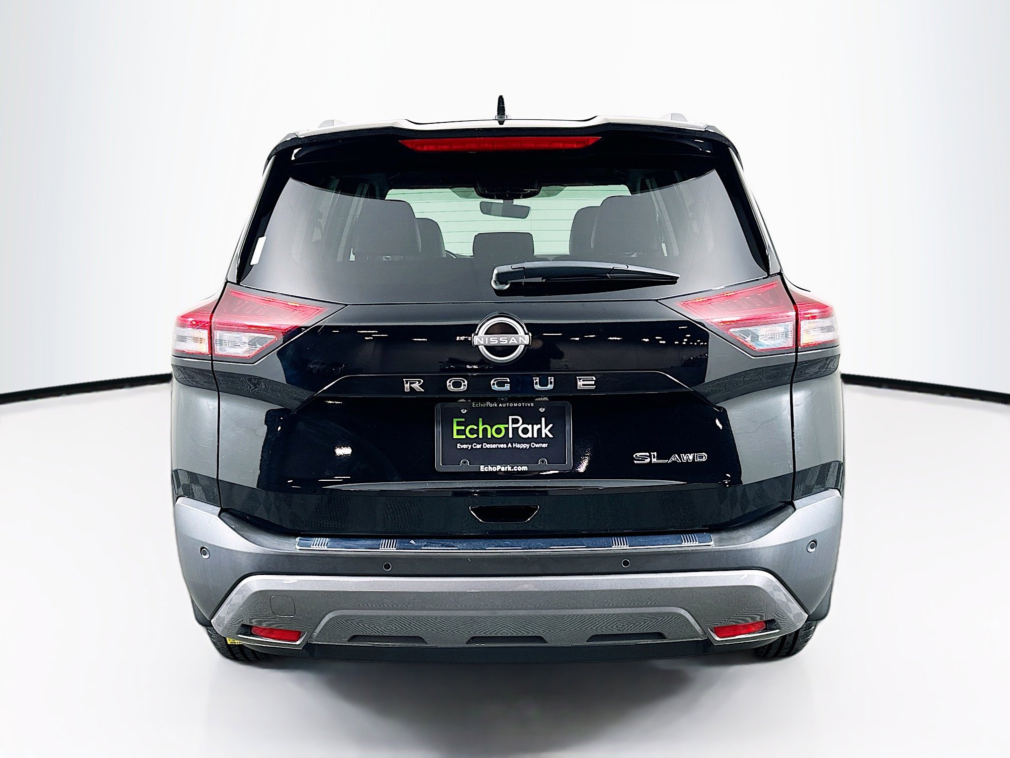 Used 2023 Nissan Rogue SL w/ SL Premium Package image 7