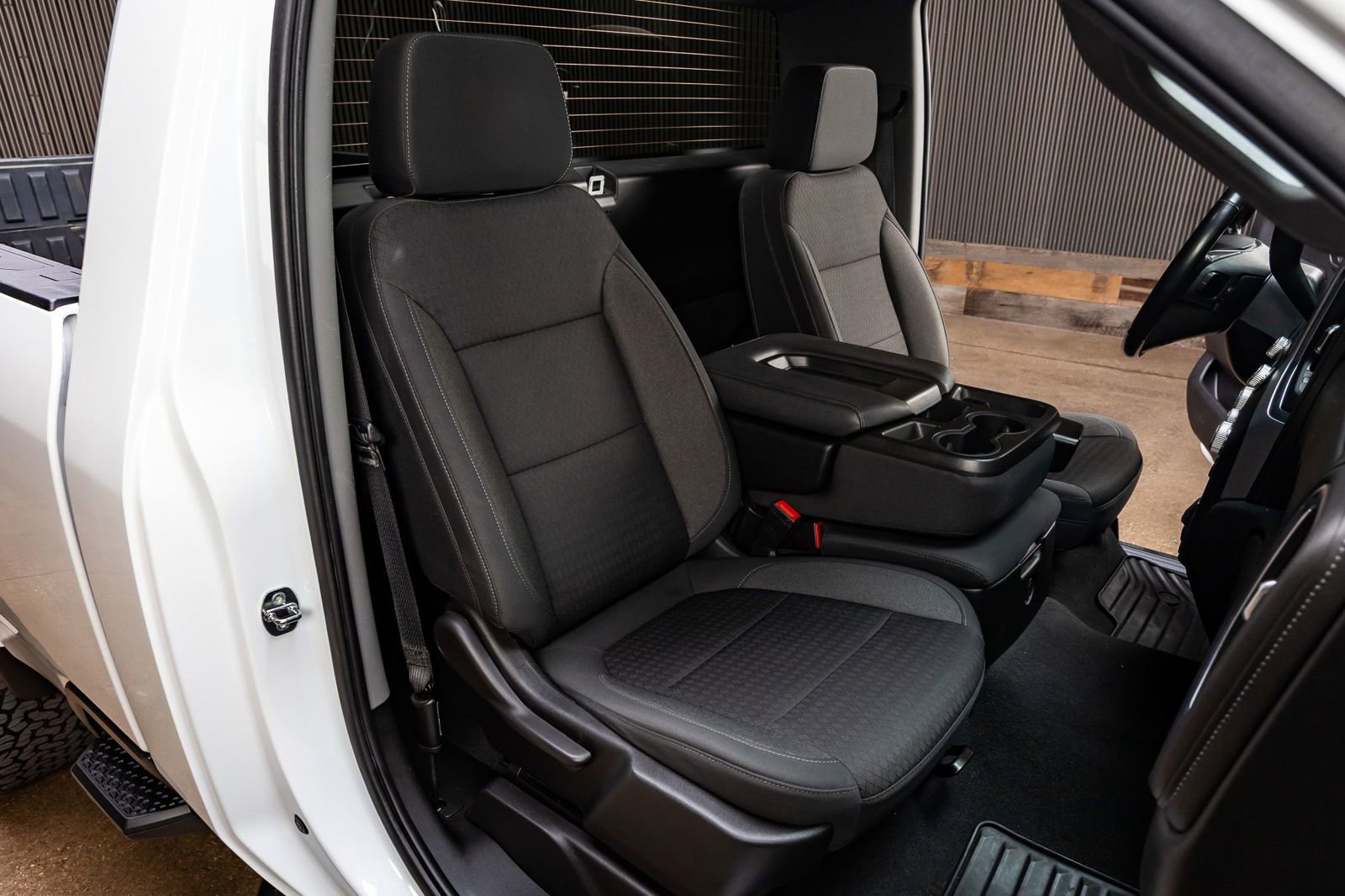 Used 2022 GMC Sierra 2500 SLE w/ SLE Convenience Package image 31