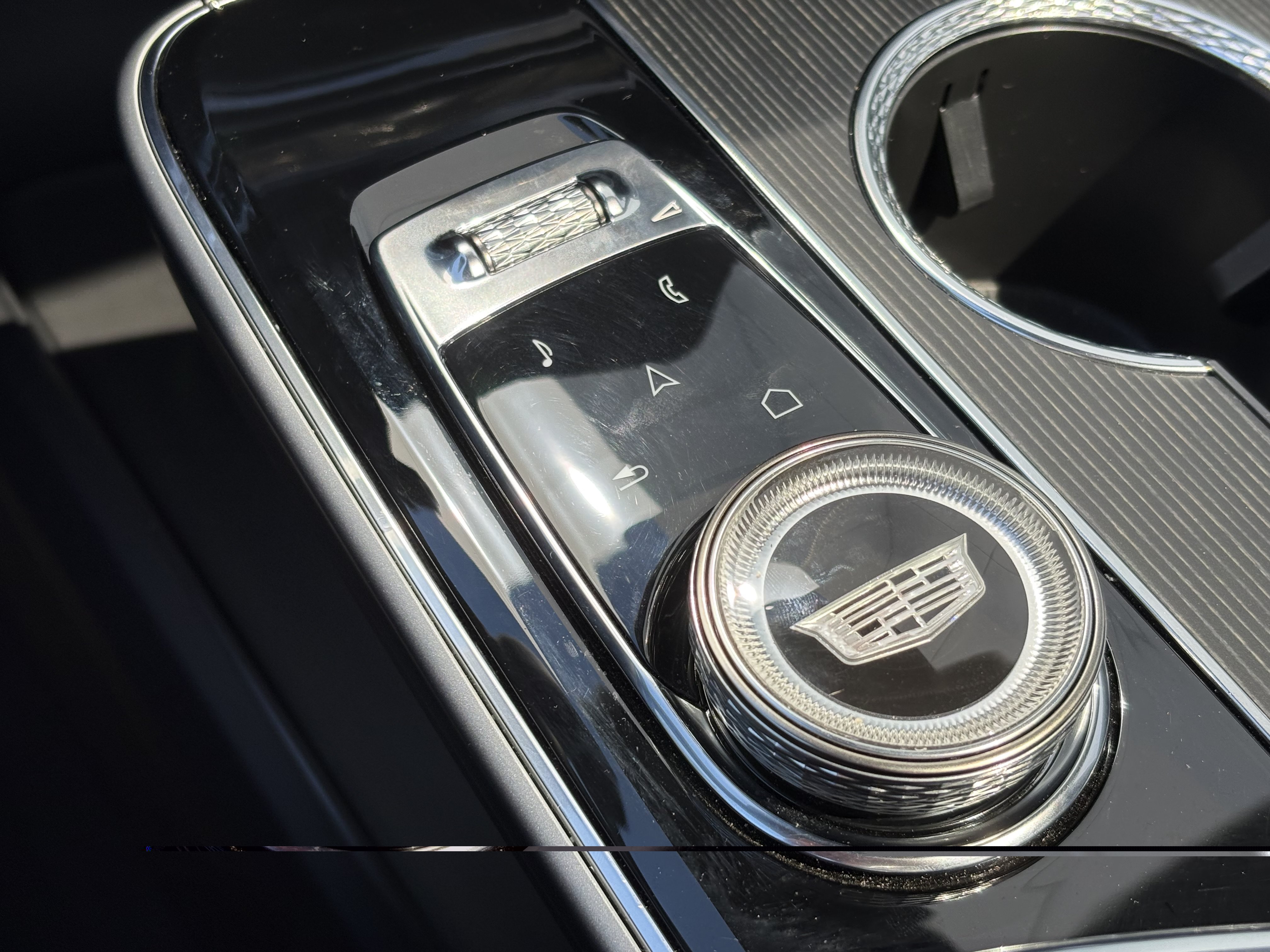 Used 2024 Cadillac Lyriq Luxury AWD/4WD image 27