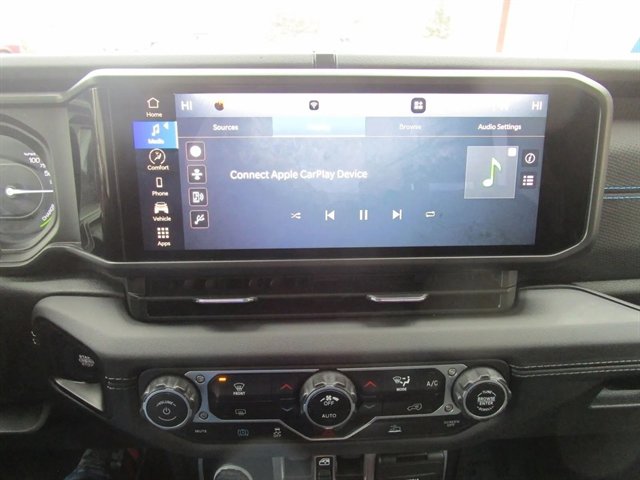 Used 2024 Jeep Wrangler Unlimited Rubicon 4xe image 32