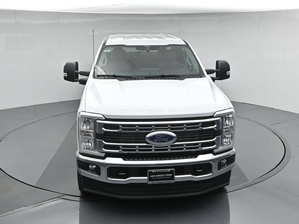 New 2026 Ford F350 XLT w/ FX4 Off-Road Package AWD/4WD image 38