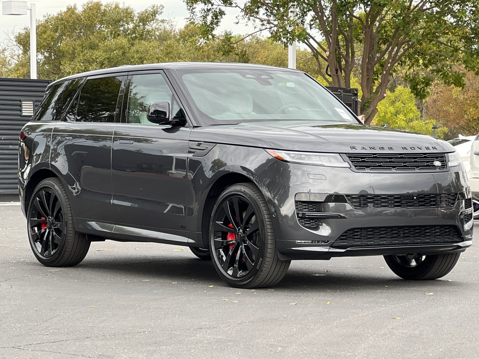 New 2026 Land Rover Range Rover Sport Dynamic SE AWD/4WD image 8