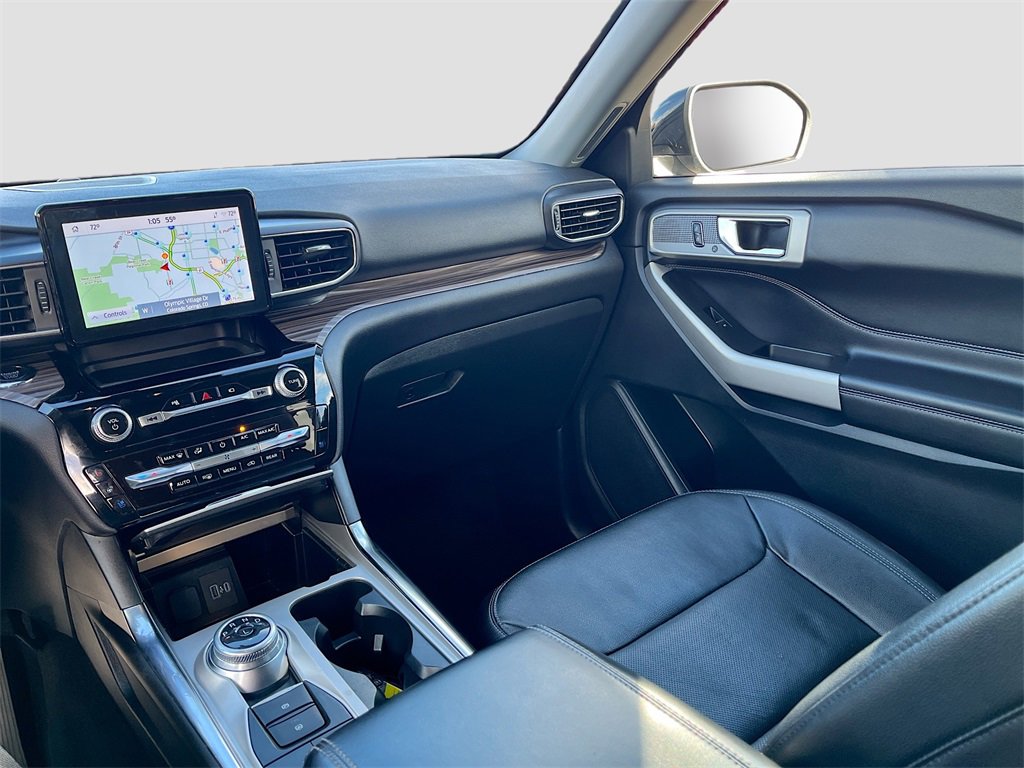 Used 2022 Ford Explorer Limited w/ Equipment Group 301A image 24