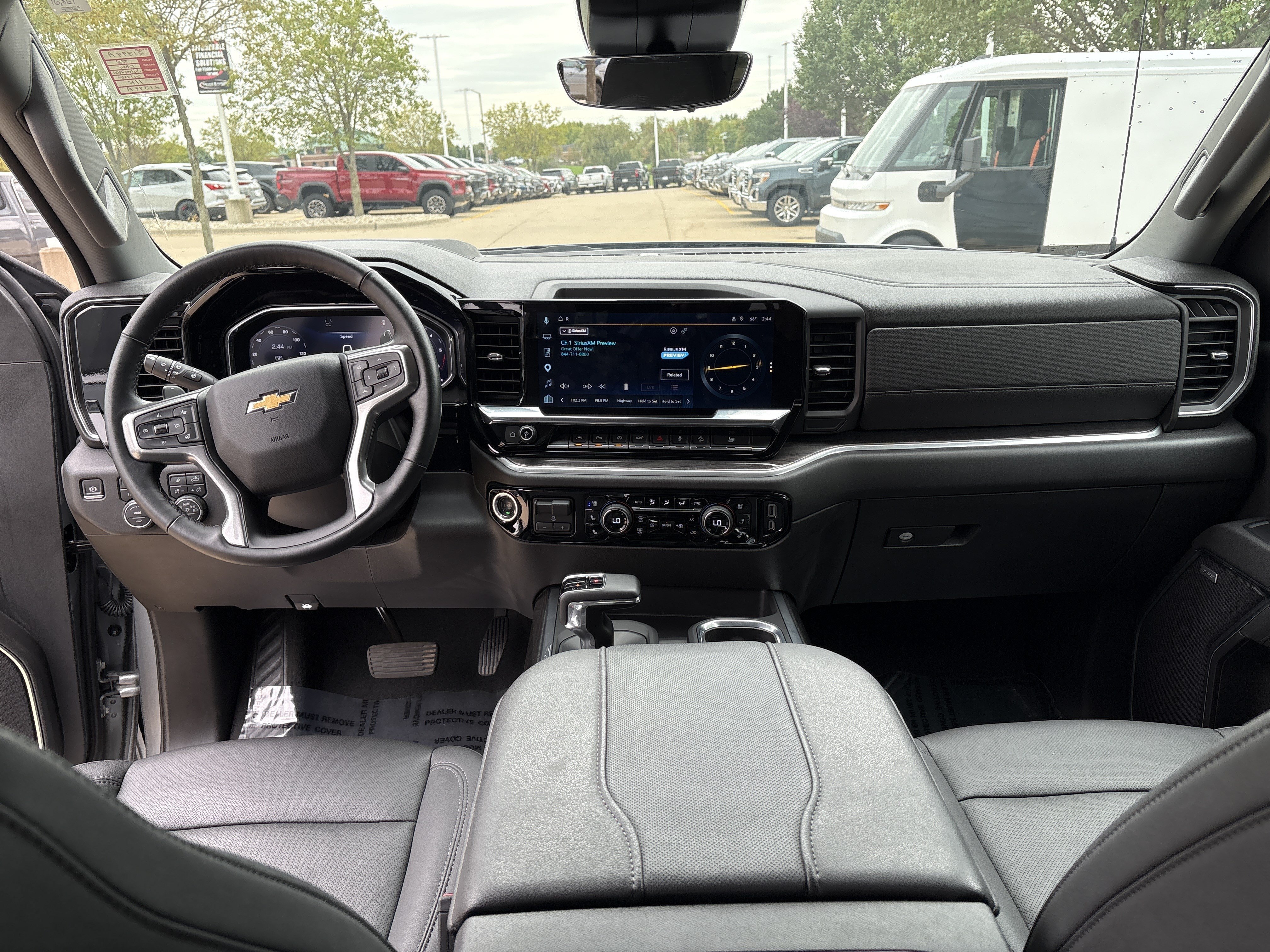 Used 2026 Chevrolet Silverado 1500 LTZ AWD/4WD image 11