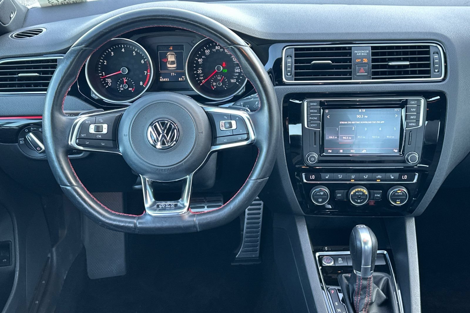 Used 2017 Volkswagen Jetta GLI FWD image 13