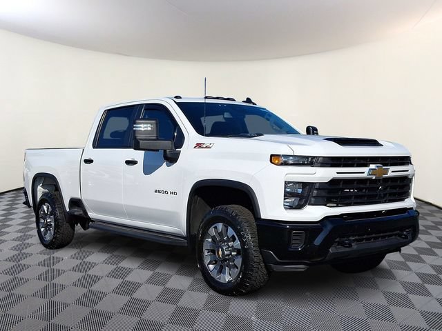 Used 2024 Chevrolet Silverado 2500 Custom w/ Custom Convenience Package AWD/4WD video 1