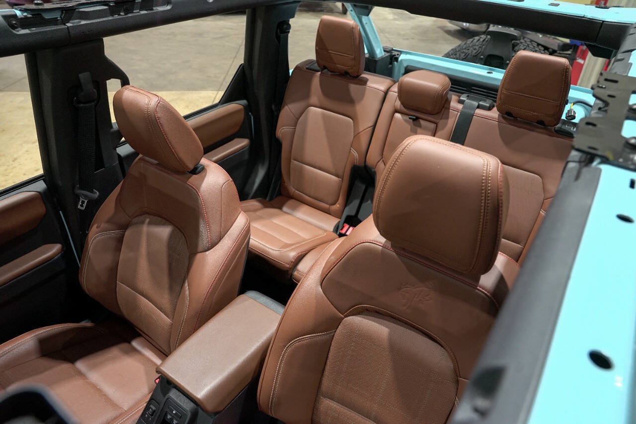 Used 2023 Ford Bronco Heritage Edition AWD/4WD image 19
