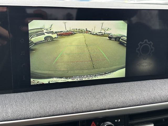 Certified 2025 Nissan Kicks SV image 30