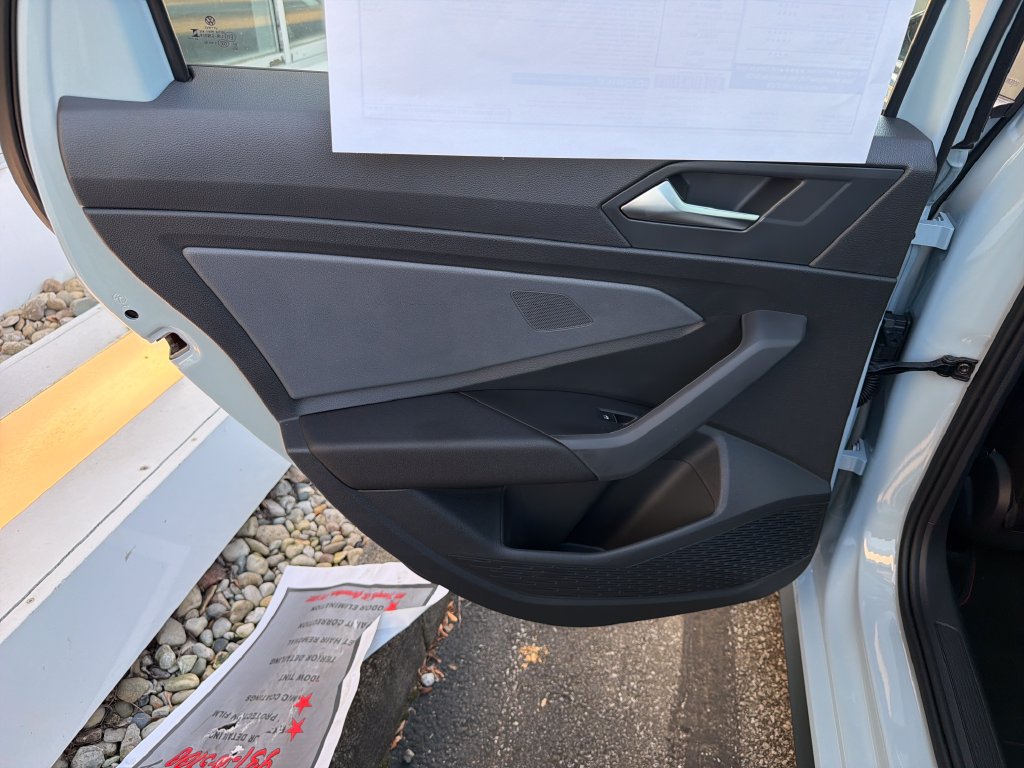 New 2027 Volkswagen Jetta GLI Autobahn FWD image 15