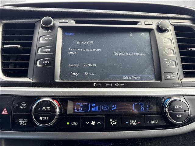 Used 2017 Toyota Highlander SE FWD image 13