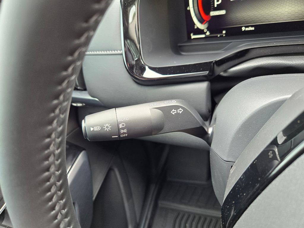 New 2026 Nissan Pathfinder SL w/ SL Premium Package FWD image 22